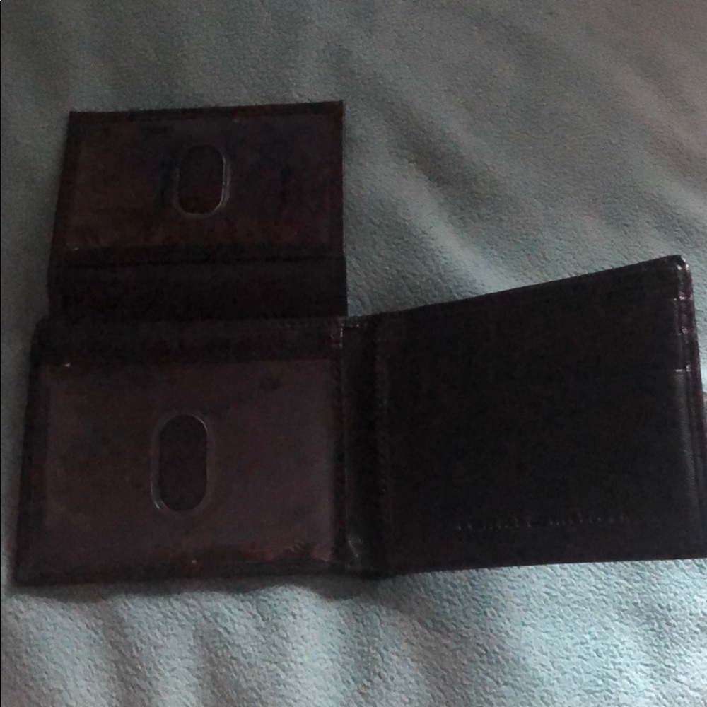 Tommy Hilfiger wallet - Picture 2 of 2
